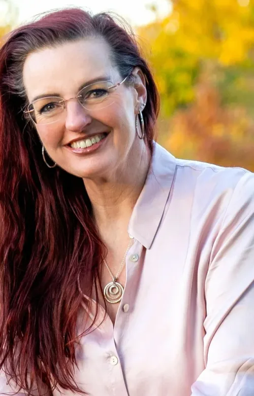 Portrait von Nuviel Nahimana (Stefanie Weber)